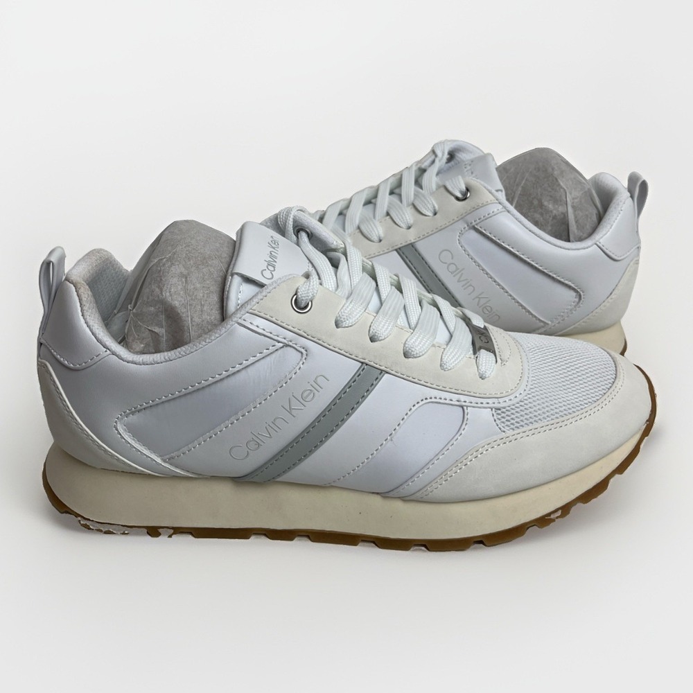 CALVIN KLEIN Carlla5 Size 10M White with Women Fashion Sneaker Shoes New w/Box